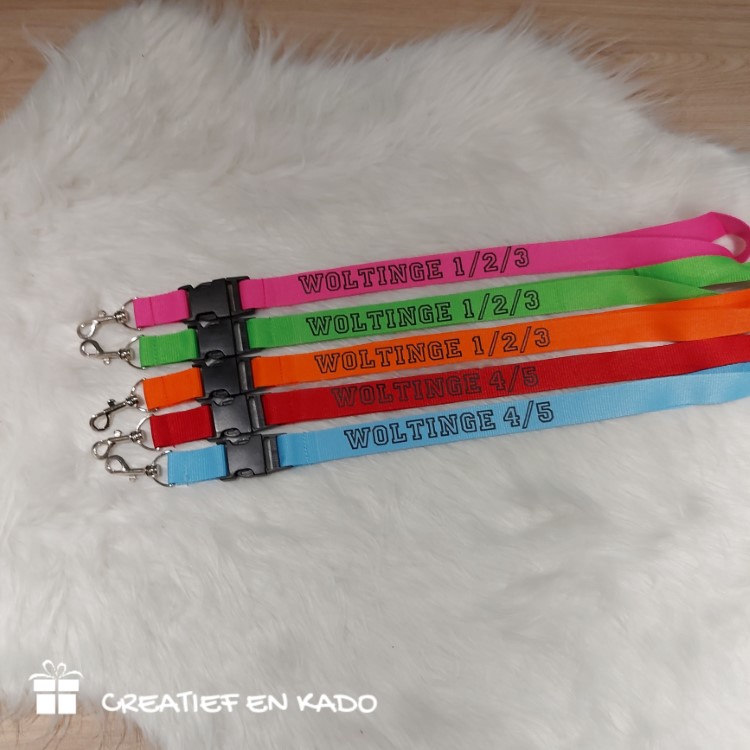 rood keycord met naam Thijs