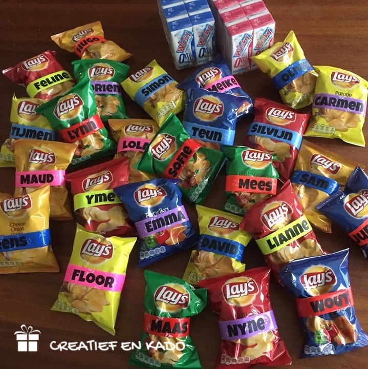 klaparmband met naam, naam traktatie, chips trakteren.