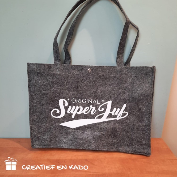 zwart vilten tas Super juf