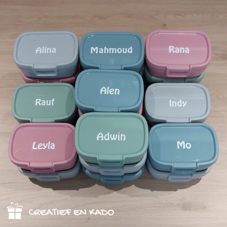 traktatie box met naam pastel, box pastel, naam traktatie