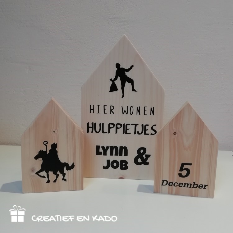 houten huisje, hier wonen hulppietjes namen