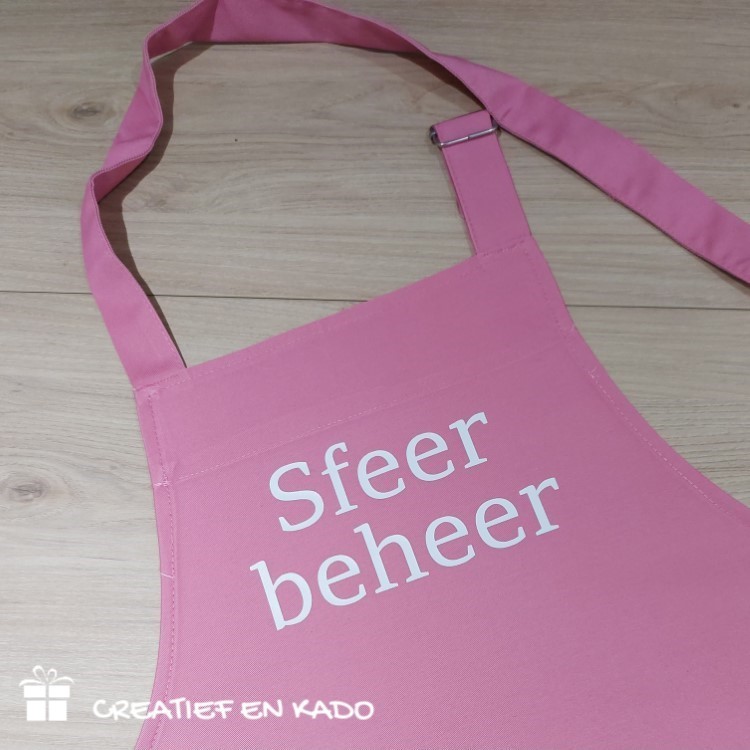 keukenschort eigen tekst, keukenschort sfeerbeheer, keukenschort roze