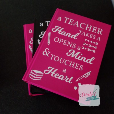 notitieboek roze leraar, a teacher takes a hand
