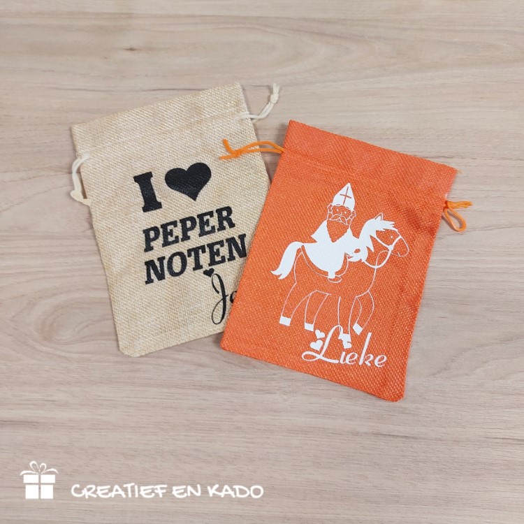 pepernotenzakje met naam, jute zakje sinterklaas, pietenzakje met naam