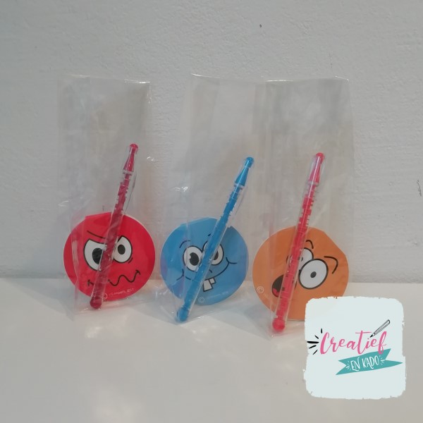doolhof pen traktatie, complete traktatie, spel traktatie, kleurrijke traktatie