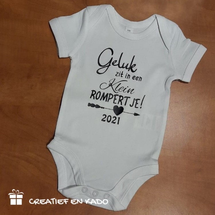 romper geluk zit in een klein rompertje, romper 2020, romper wit