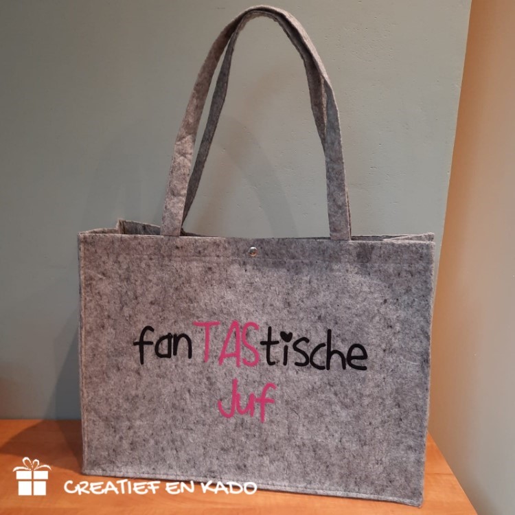 vilten tas fantastische juf, vilten shopper juf, cadeau juf, vilten tas grijs