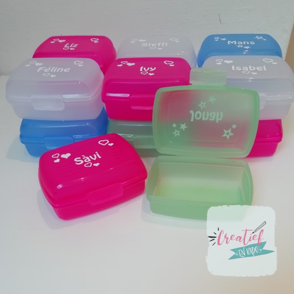 traktatie box met naam, naam traktatie, snackbox met naam,