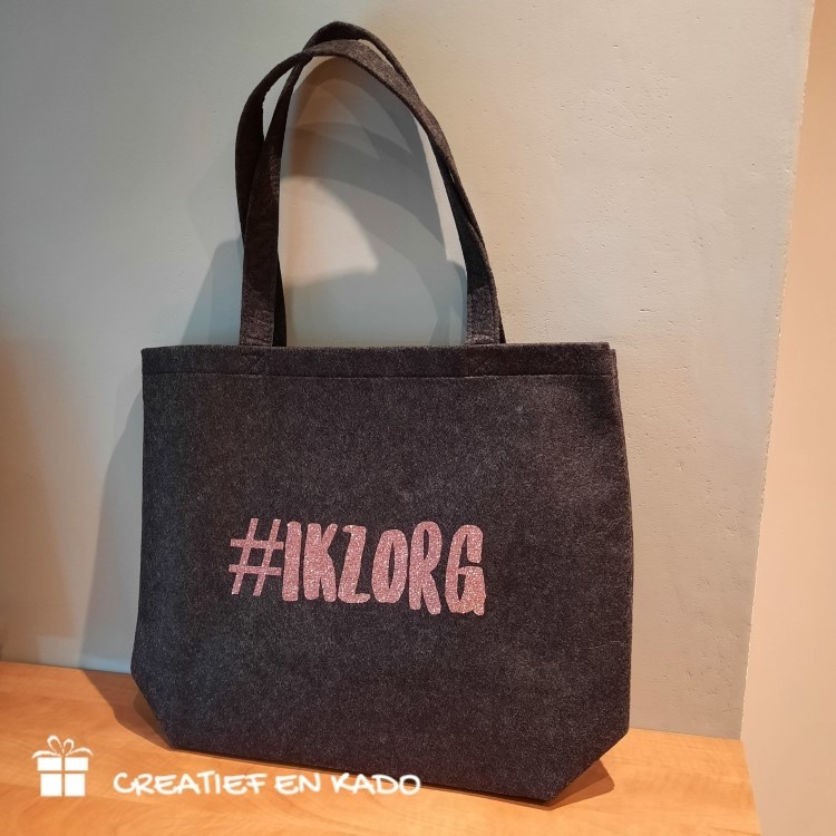 vilten shopper bedrukt, vilten shopper antraciet, #ikzorg