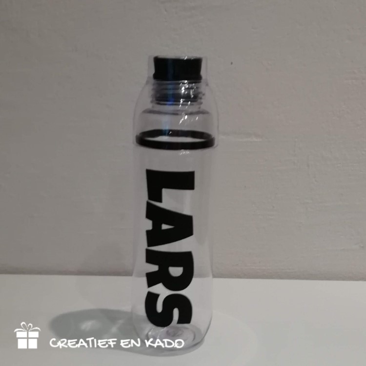 drinkfles met naam, waterfles met naam, drinkfles zwart