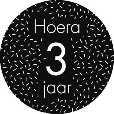 sluitsticker hoera 3 jaar zwart