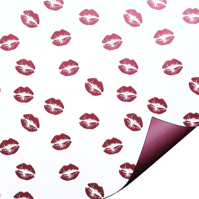 cadeau papier kiss me tender, kado papier kiss me tender, inpakpapier kiss me tender, inpakken, cadeau papier kusjes