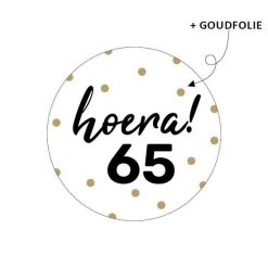 Sluitsticker hoera 65, kado sticker verjaardag