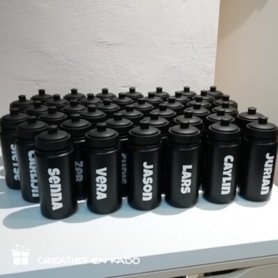 bidon met naam groep 8, afscheid groep 8, kado met naam