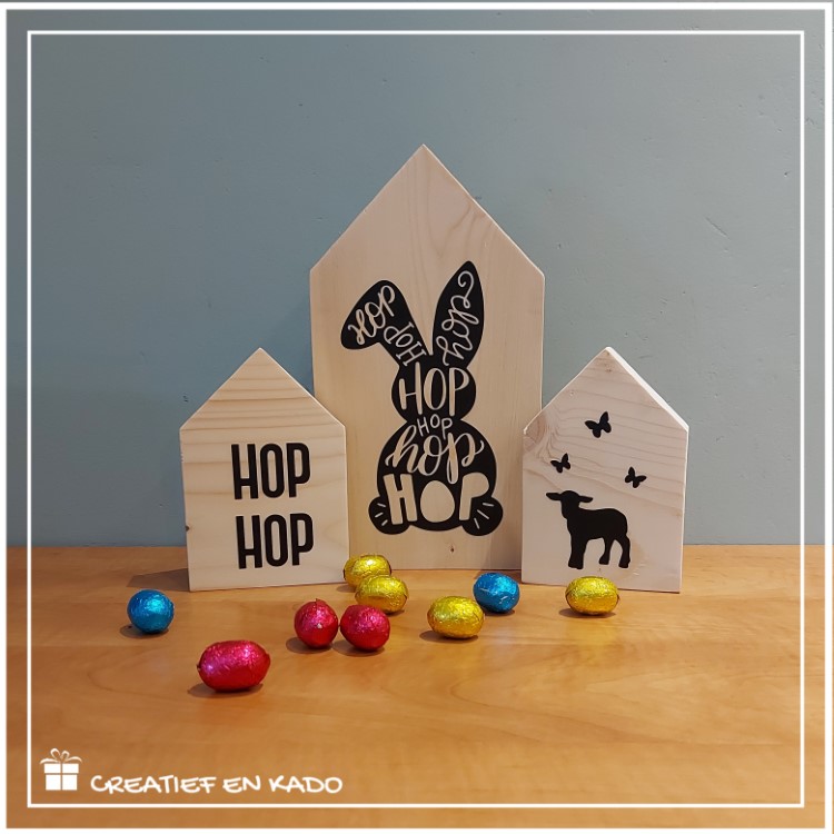houten huisjes pasen, paasdecoratie, hop hop hop