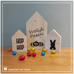 houten huisjes pasen, vrolijk pasen,