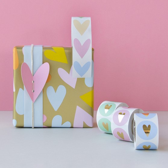 inpakpapier big hearts, kadopapier bighearts, inpakken, inpakinspiratie, kadopapier harten, Valentijnsdag, inpakken liefde