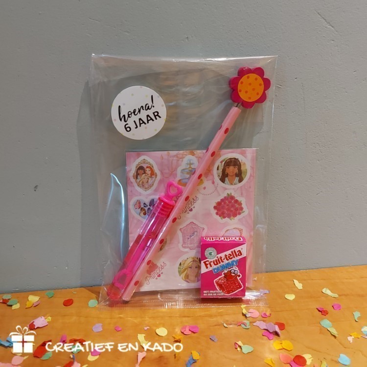 prinses stickervel traktatie, complete traktatie, traktatie idee, trakteren, uitdelen, meisjes traktatie