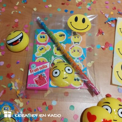 leuke smiley stickervel traktatie om te trakteren op school