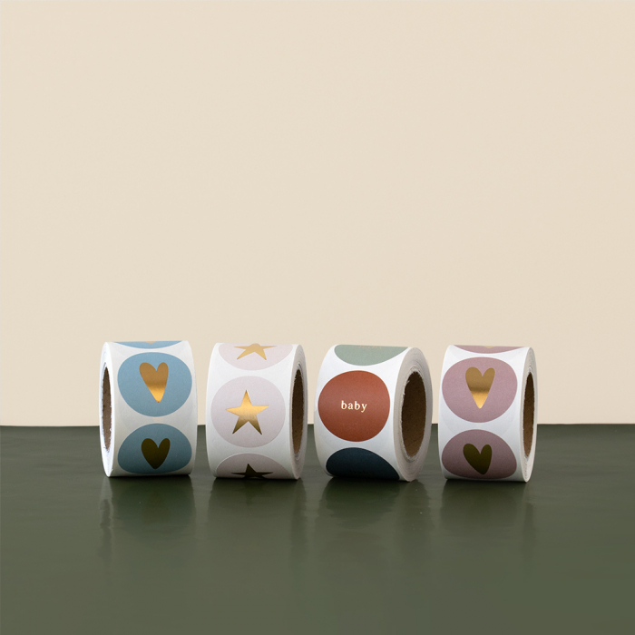 kadostickers baby tekst, sluitstickers baby, inpakken, kadostickers hart, kadostickers ster