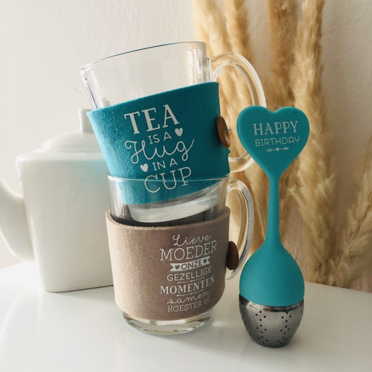 theeglas hug in a cup, theeglas moeder, sfeerbeeld