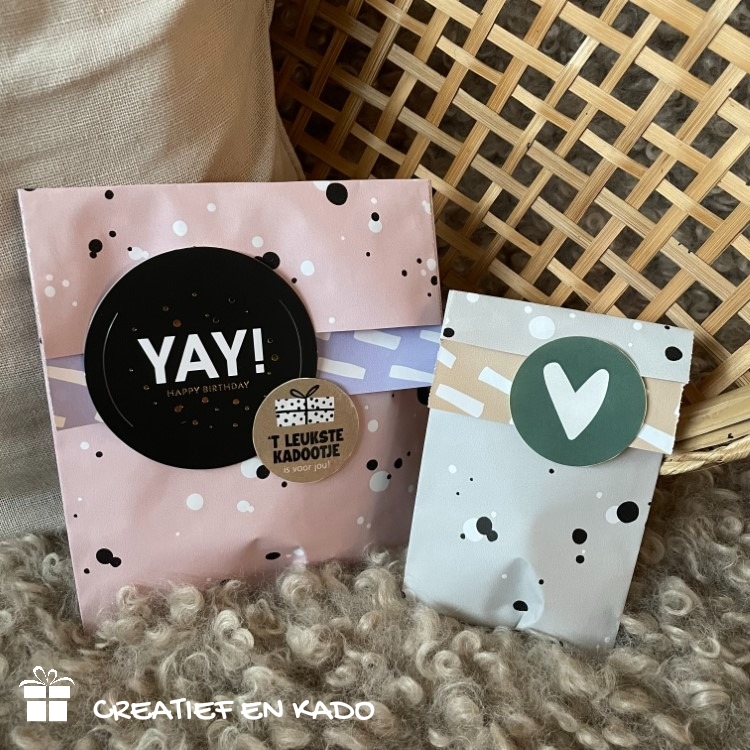 kadozakje random spots, inpakken, inpakinspiratie, kadolabel birthday, kadosticker hart