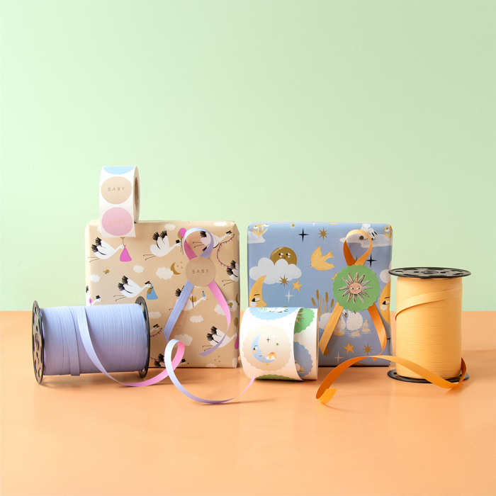 inpakpapier baby bird, inpakken, kadopapier ooievaar, inpakinspiratie, inpakpapier baby dreams