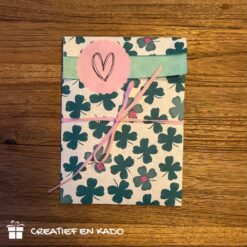 kadozakje luck, inpakken, geluk wensen, inpakinspiratie, kadosticker heart gold