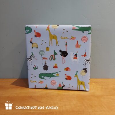inpakpapier party animals, kadopapier feestvieren dieren, inpakken, inpakinspiratie, printje van de week