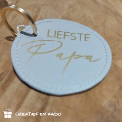 luxe sleutelhanger lederlook, lederlook sleutelhanger grijs, sleutelhanger liefste papa